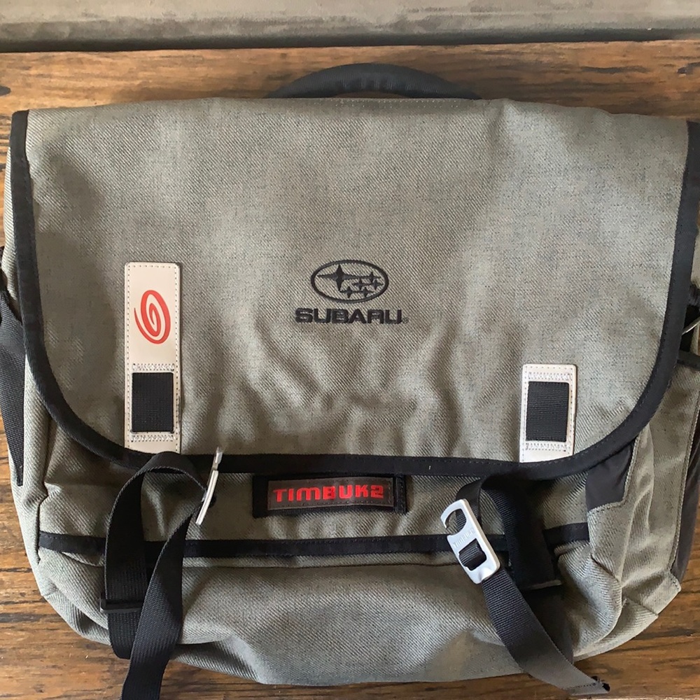 Timbuktu2 Messenger bag Subaru branded